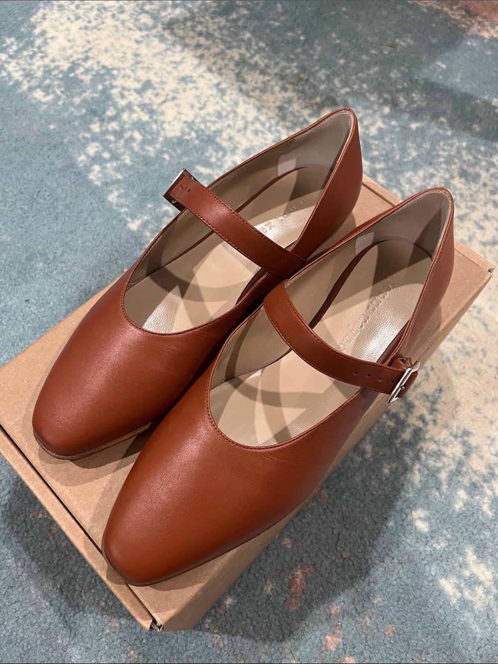 Jenni Kayne Lana Flat in Cognac Brown